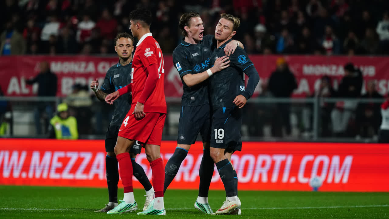 Napoli players Rasmus Højlund and Scott McTominay celebrate at the U-Power Stadium against Monza (Photo: Pier Marco Tacca/Getty Images via Football Italia)