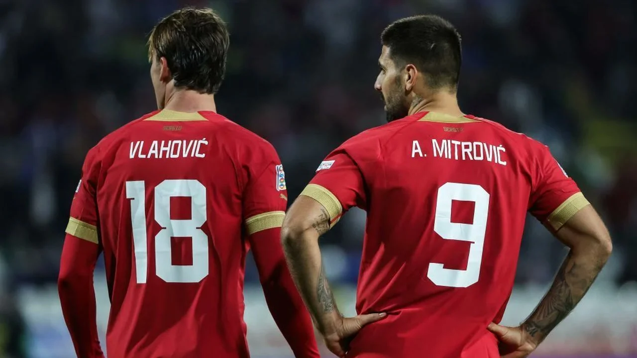 Serbia strikers Dušan Vlahović (18) and Aleksandar Mitrović (9) during a UEFA Nations League match